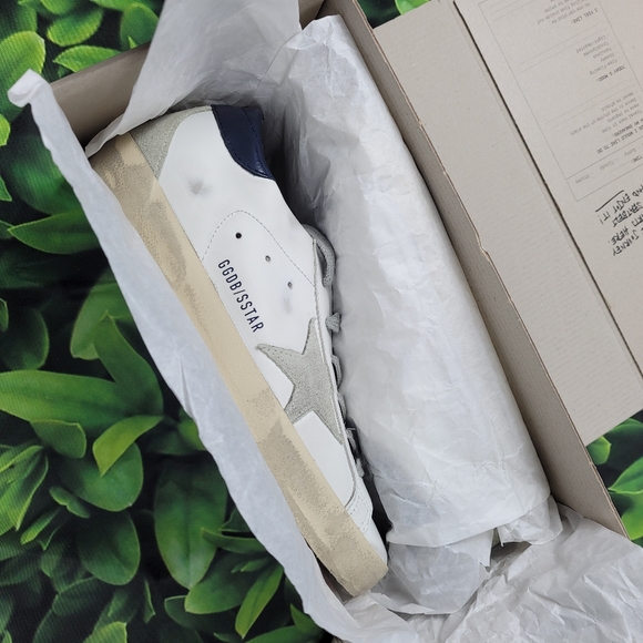 NIB Golden Goose Super-Star White Distressed Leather Low Top Sneakers size 38 - Picture 11 of 16